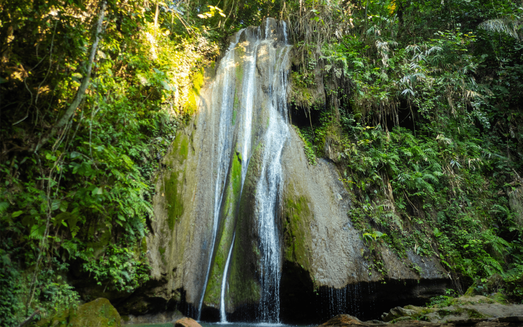 Tad Mook Waterfalls in Laos, Nearby Muang Ngoy and Nonh Khiaw